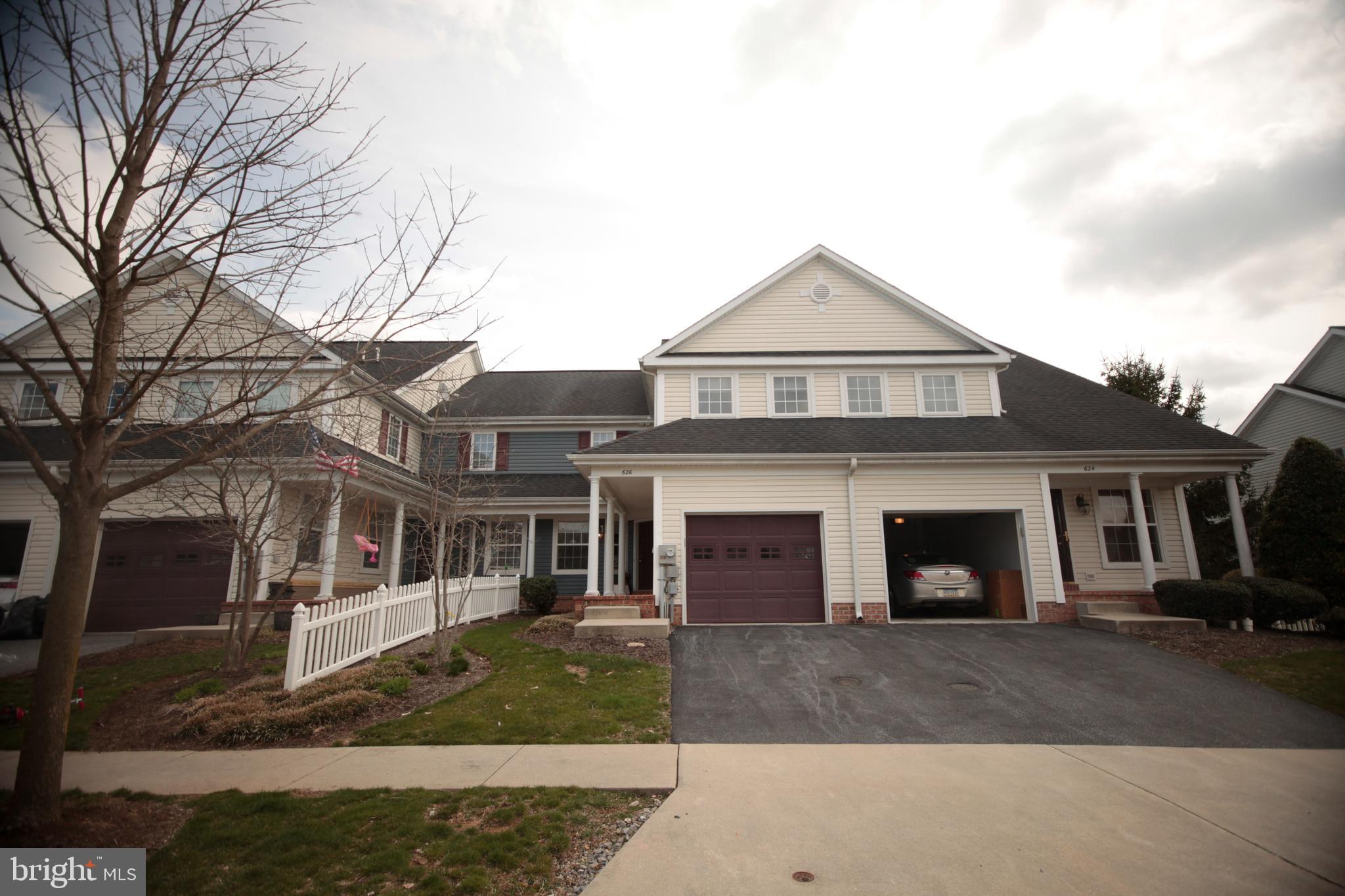 626 Chatham Way Lititz, PA 17543 - Photo 7 of 62