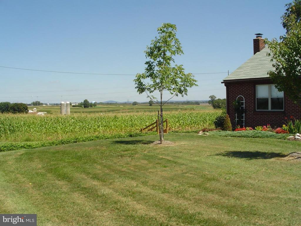 1085 Union School Road Mount Joy, PA 17552 - Photo 20 of 23 Gallery Image 20
