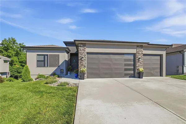 $475,000 | 312 Cold Water Lane, Raymore, MO 64083