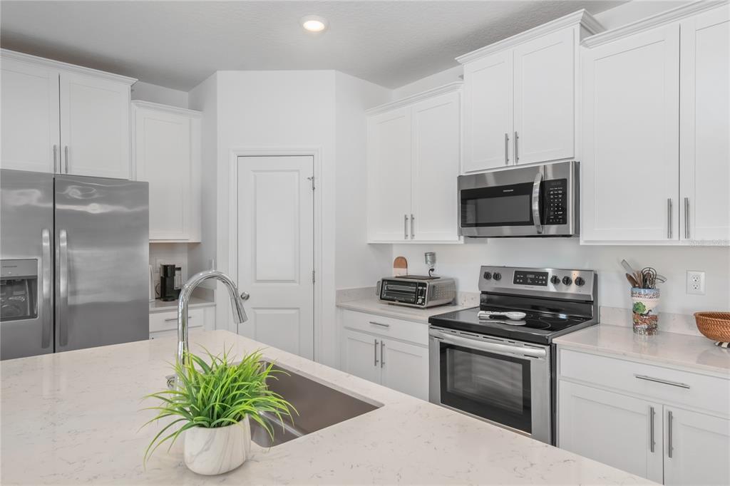 1686 Northwest 44th Court Road Ocala, FL 34482 - Photo 10 of 44