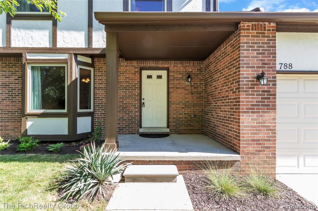 788 Francis Street Rochester Hills, MI 48307 - Photo 7 of 53