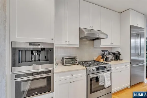 $1,298,000 | 9 Somerset Lane, Unit 617, Edgewater, NJ 07020