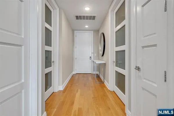 $1,298,000 | 9 Somerset Lane, Unit 617, Edgewater, NJ 07020