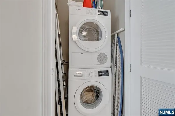 $1,298,000 | 9 Somerset Lane, Unit 617, Edgewater, NJ 07020