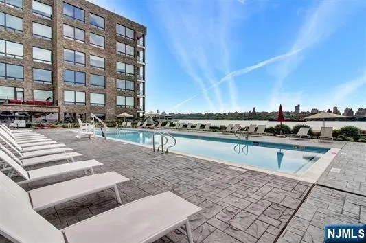 $1,298,000 | 9 Somerset Lane, Unit 617, Edgewater, NJ 07020