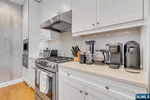 $1,298,000 | 9 Somerset Lane, Unit 617, Edgewater, NJ 07020