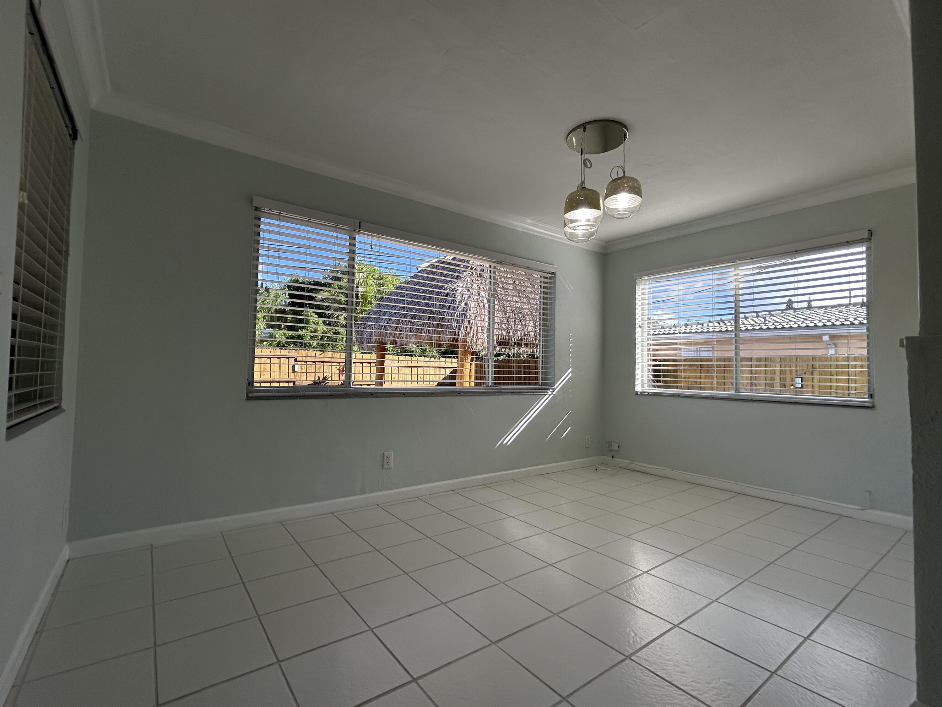 455 Northeast 29th Street Boca Raton, FL 33431 - Photo 7 of 47 IMG_5009