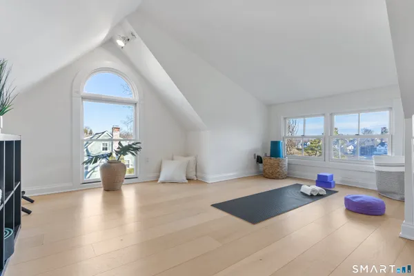 $5,750,000 | 22 Ensign Road, Norwalk, CT 06853