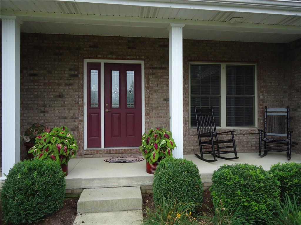 3695 Jonathan Ridge Columbus, IN 47201 - Photo 2 of 40 Gallery Image 2