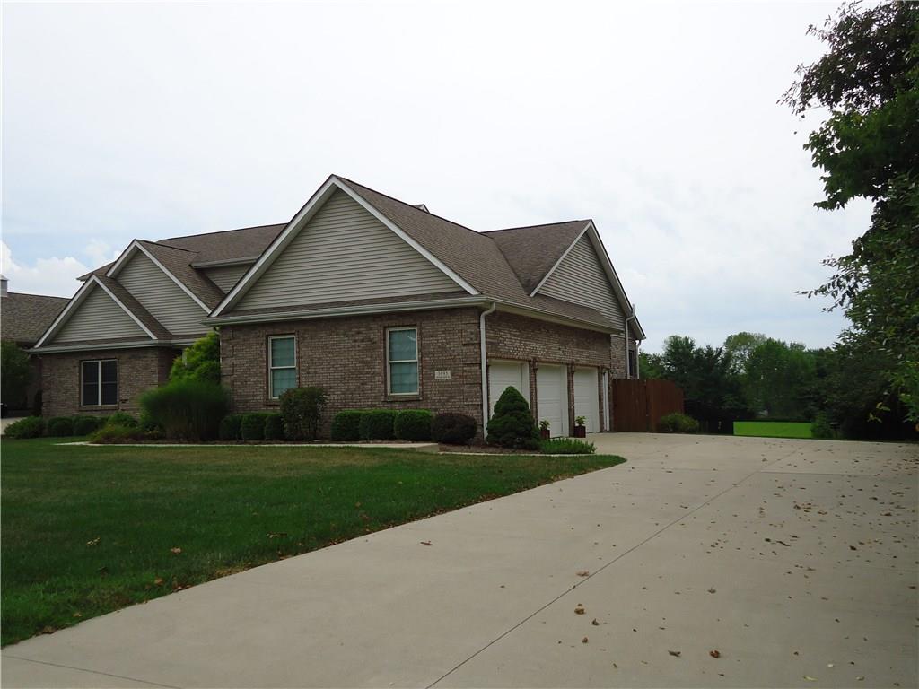 3695 Jonathan Ridge Columbus, IN 47201 - Photo 3 of 40 Gallery Image 3