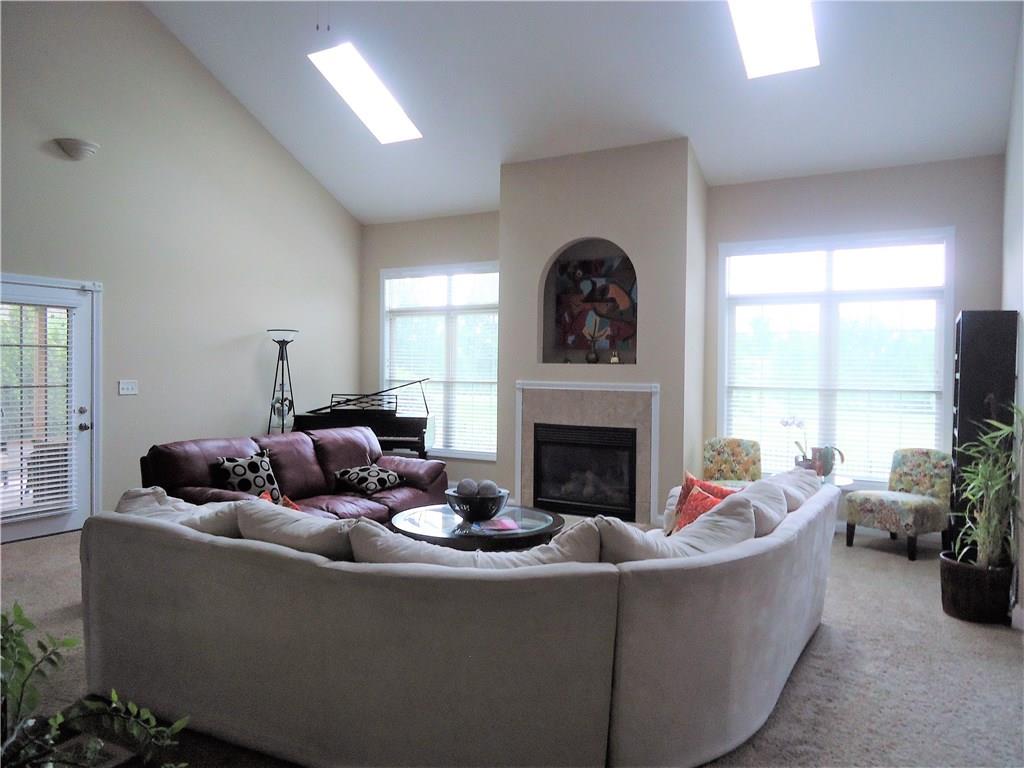 3695 Jonathan Ridge Columbus, IN 47201 - Photo 5 of 40 Gallery Image 5