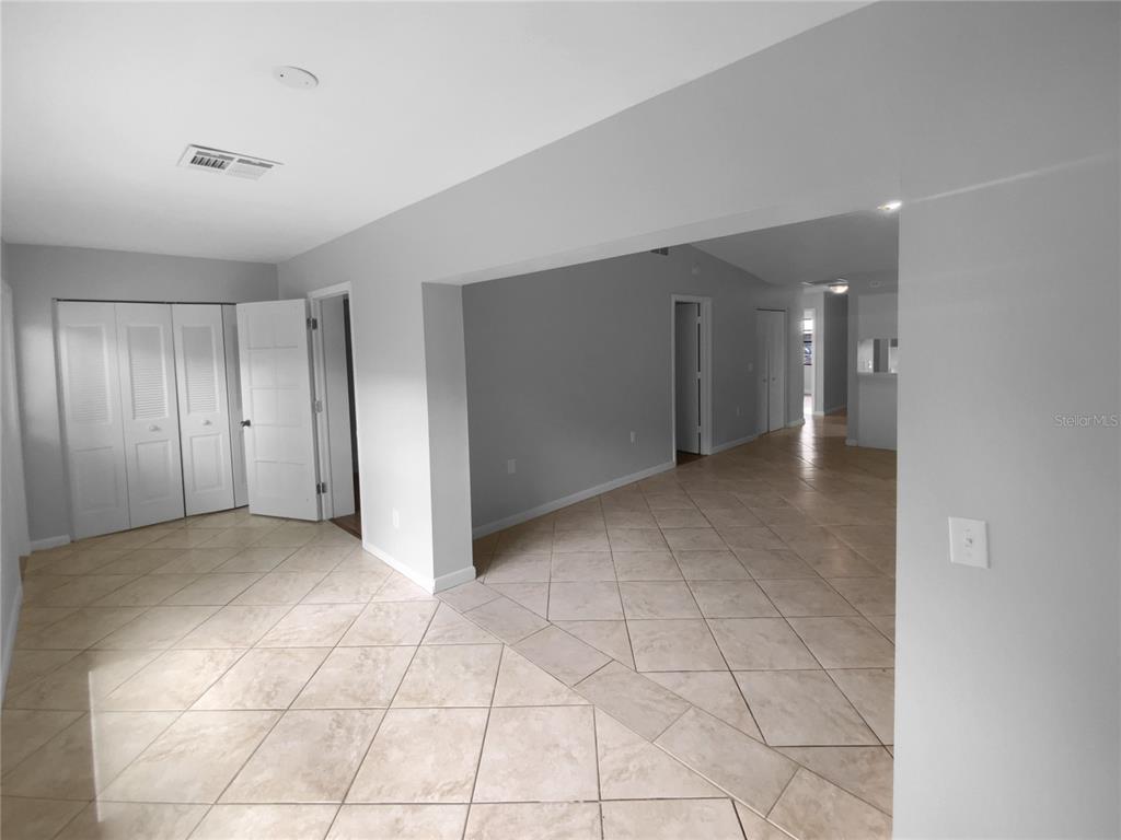 2131 Ridge Road South, Unit 80 Largo, FL 33778 - Photo 9 of 27 a view of an empty room