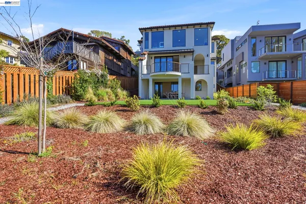 $3,980,000 | 1024 Grizzly Peak Boulevard, Berkeley, CA 94708