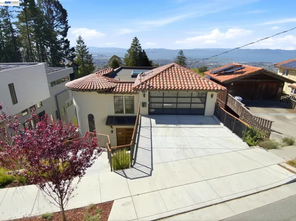 $3,980,000 | 1024 Grizzly Peak Boulevard, Berkeley, CA 94708