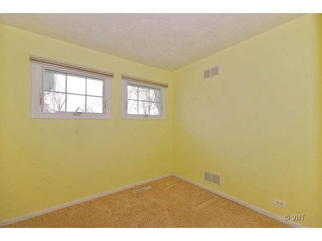 427 Douglas Road Batavia, IL 60510 - Photo 7 of 15