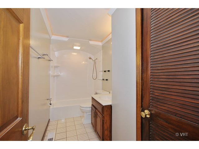 427 Douglas Road Batavia, IL 60510 - Photo 9 of 15