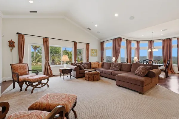 $2,498,747 | 3611 Monserate Hill Court, Fallbrook, CA 92028