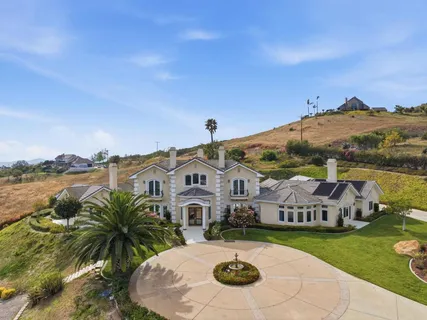 $2,498,747 | 3611 Monserate Hill Court, Fallbrook, CA 92028