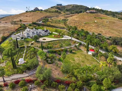 $2,498,747 | 3611 Monserate Hill Court, Fallbrook, CA 92028