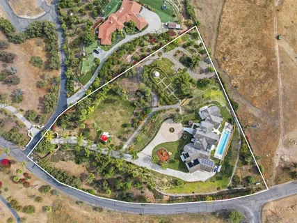 $2,498,747 | 3611 Monserate Hill Court, Fallbrook, CA 92028
