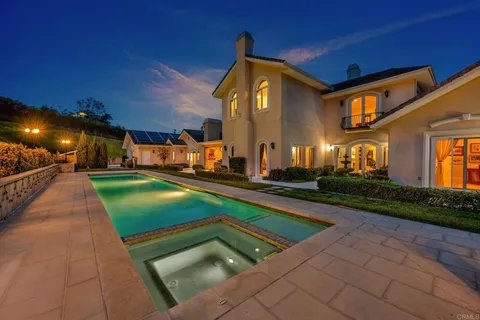 $2,498,747 | 3611 Monserate Hill Court, Fallbrook, CA 92028
