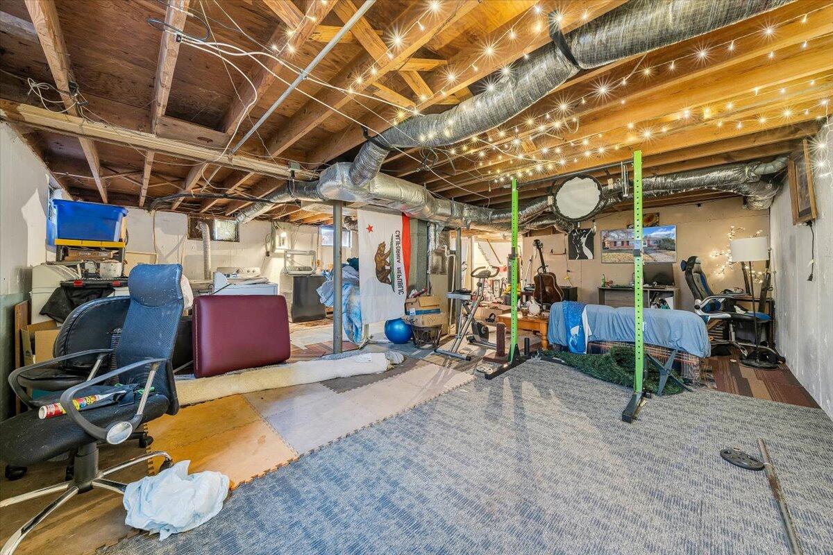 4928 Rowe Ridge Road Northwest Roanoke, VA 24017 - Photo 9 of 11 a view of a room with gym equipment