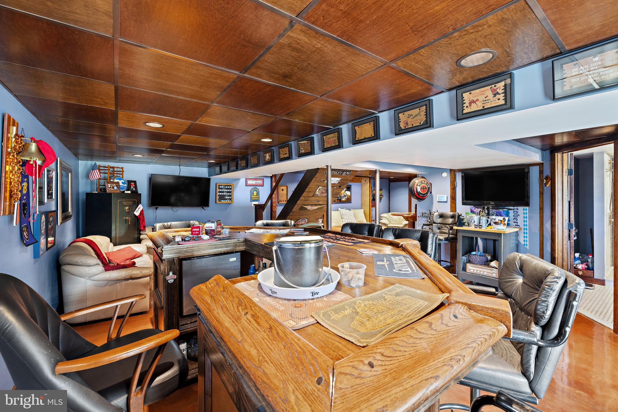 14710 Manor Road Phoenix, MD 21131 - Photo 29 of 43 BAR AREA