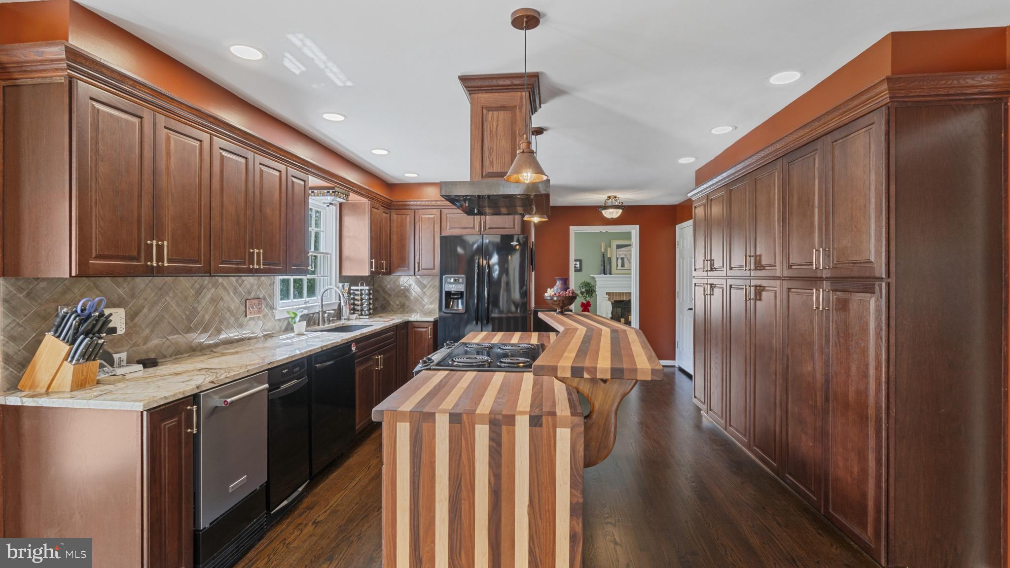 14710 Manor Road Phoenix, MD 21131 - Photo 4 of 43 GREAT KITCHEN