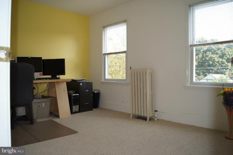 522 Murdock Road Baltimore, MD 21212 - Photo 15 of 30 Third bedroom again