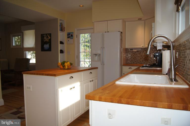 522 Murdock Road Baltimore, MD 21212 - Photo 4 of 30 Kitchen