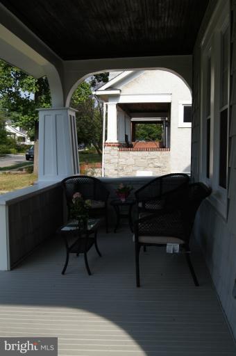 522 Murdock Road Baltimore, MD 21212 - Photo 6 of 30 Covered front porch