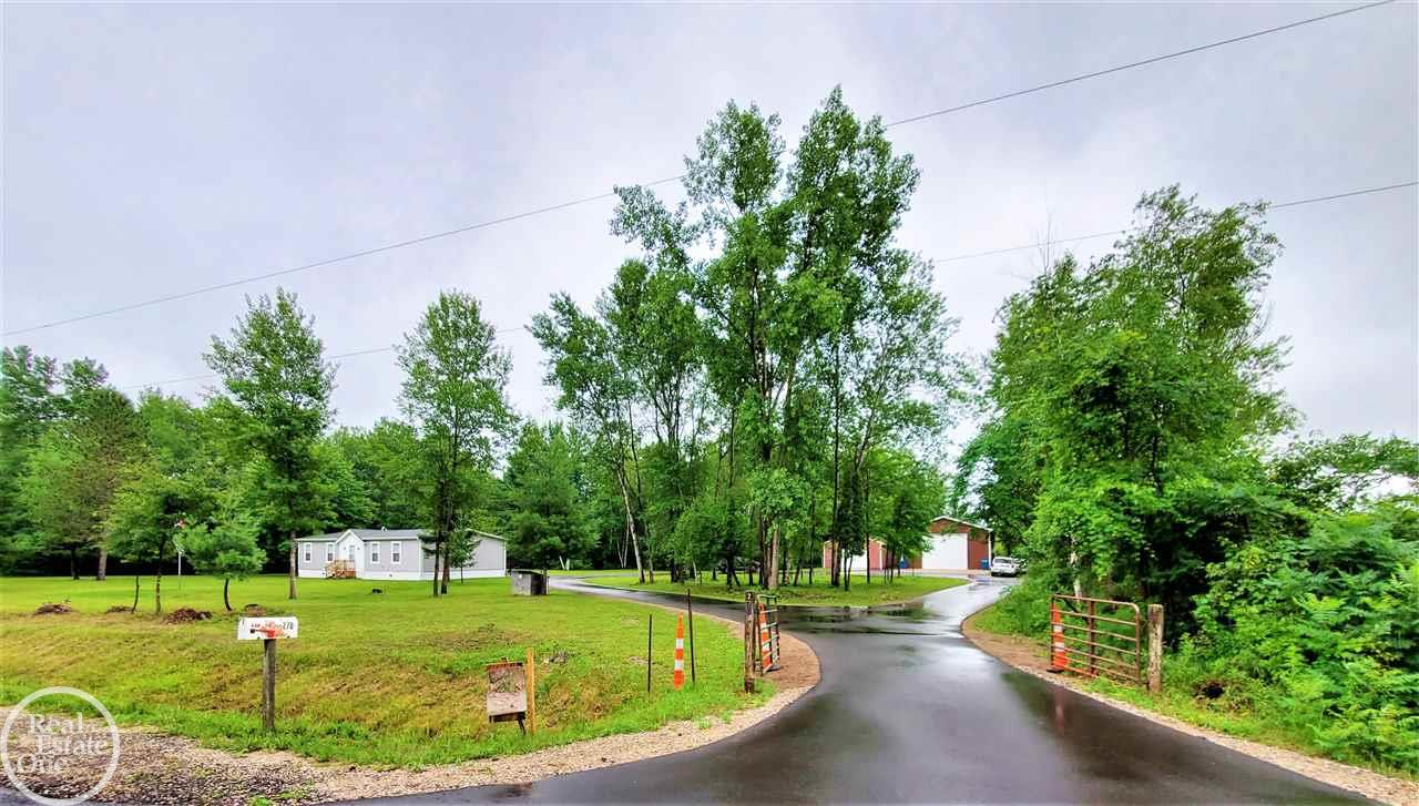 270 East Youngs Road Gladwin, MI 48624 - Photo 1 of 71 50048600.JPG