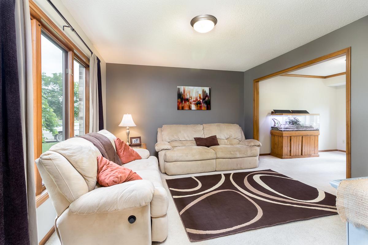 8929 Spring View Drive Fort Wayne, IN 46804 - Photo 6 of 35