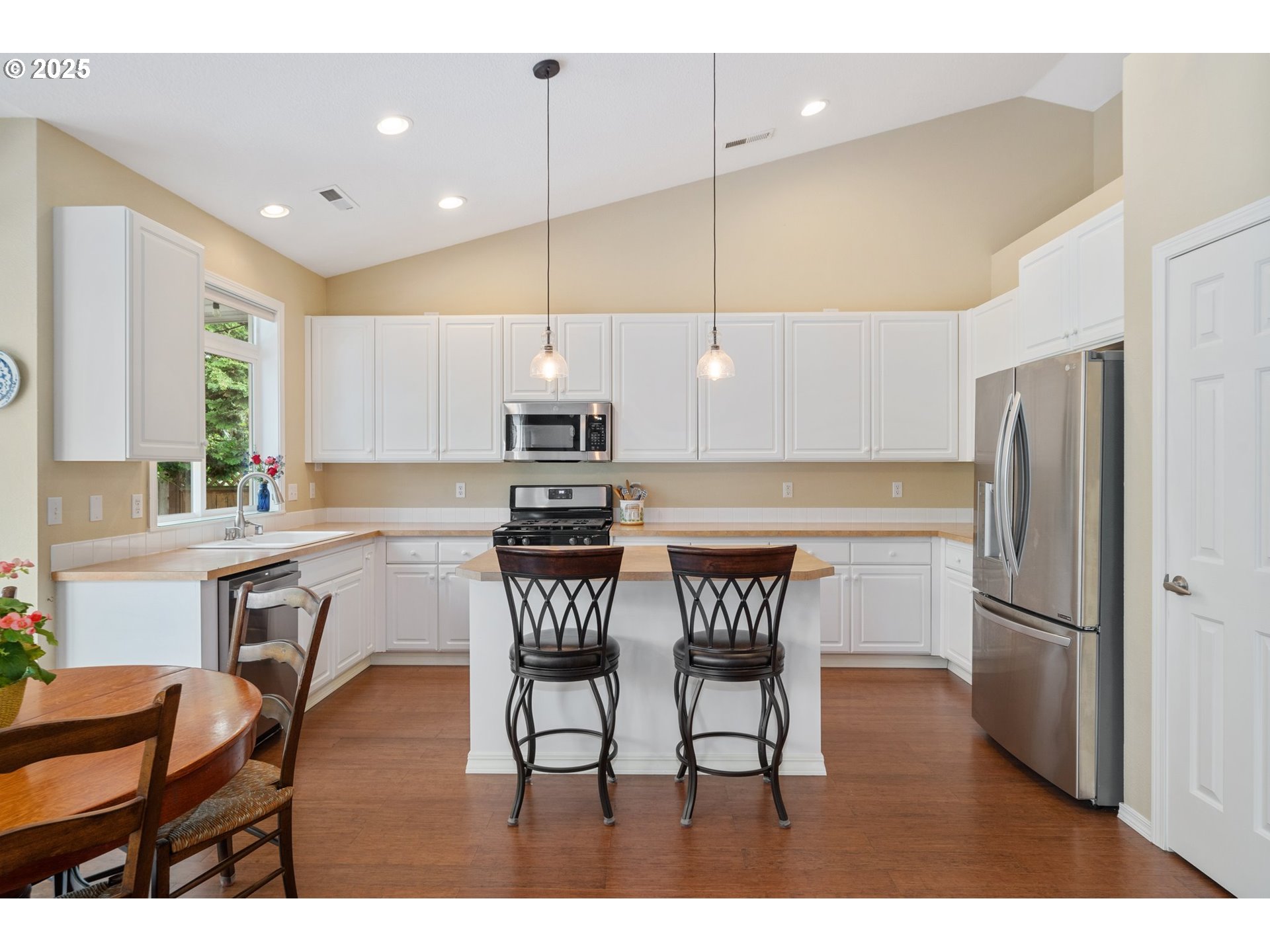 1801 North Falcon Drive Ridgefield, WA 98642 - Photo 12 of 45 Gallery Image 12
