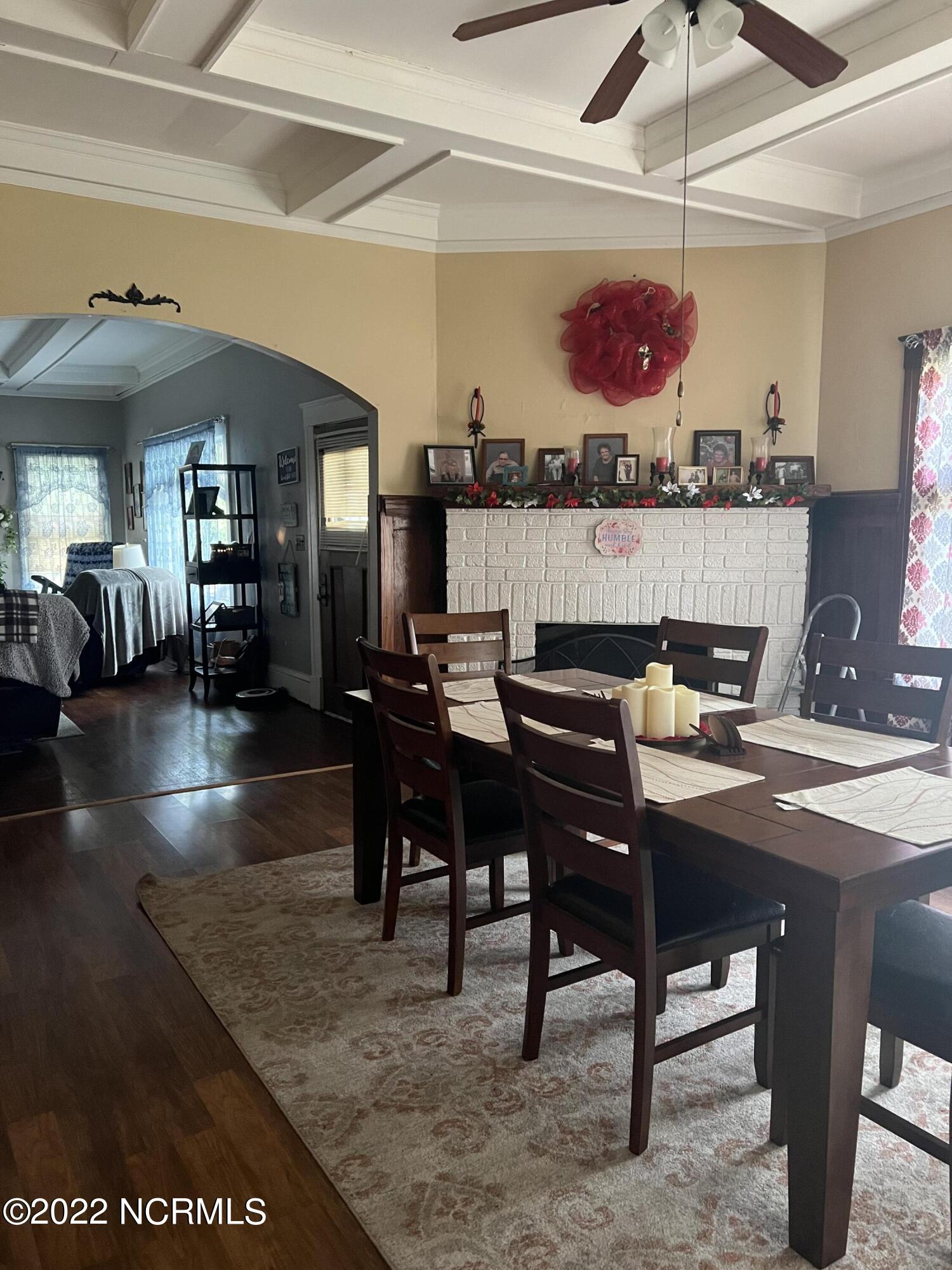 225 South Randolph Street Rockingham, NC 28379 - Photo 4 of 18 dining room