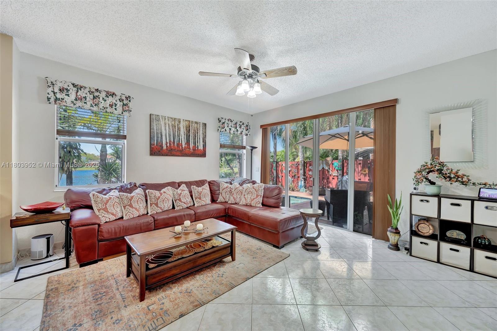 9053 Southwest 214th Street Cutler Bay, FL 33189 - Photo 11 of 53