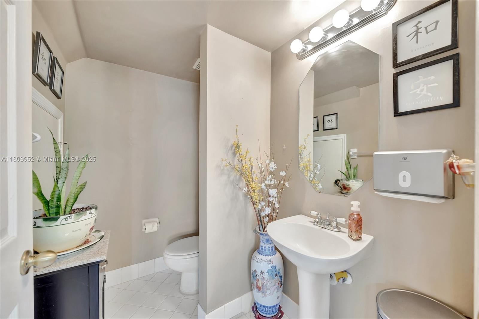 9053 Southwest 214th Street Cutler Bay, FL 33189 - Photo 13 of 53