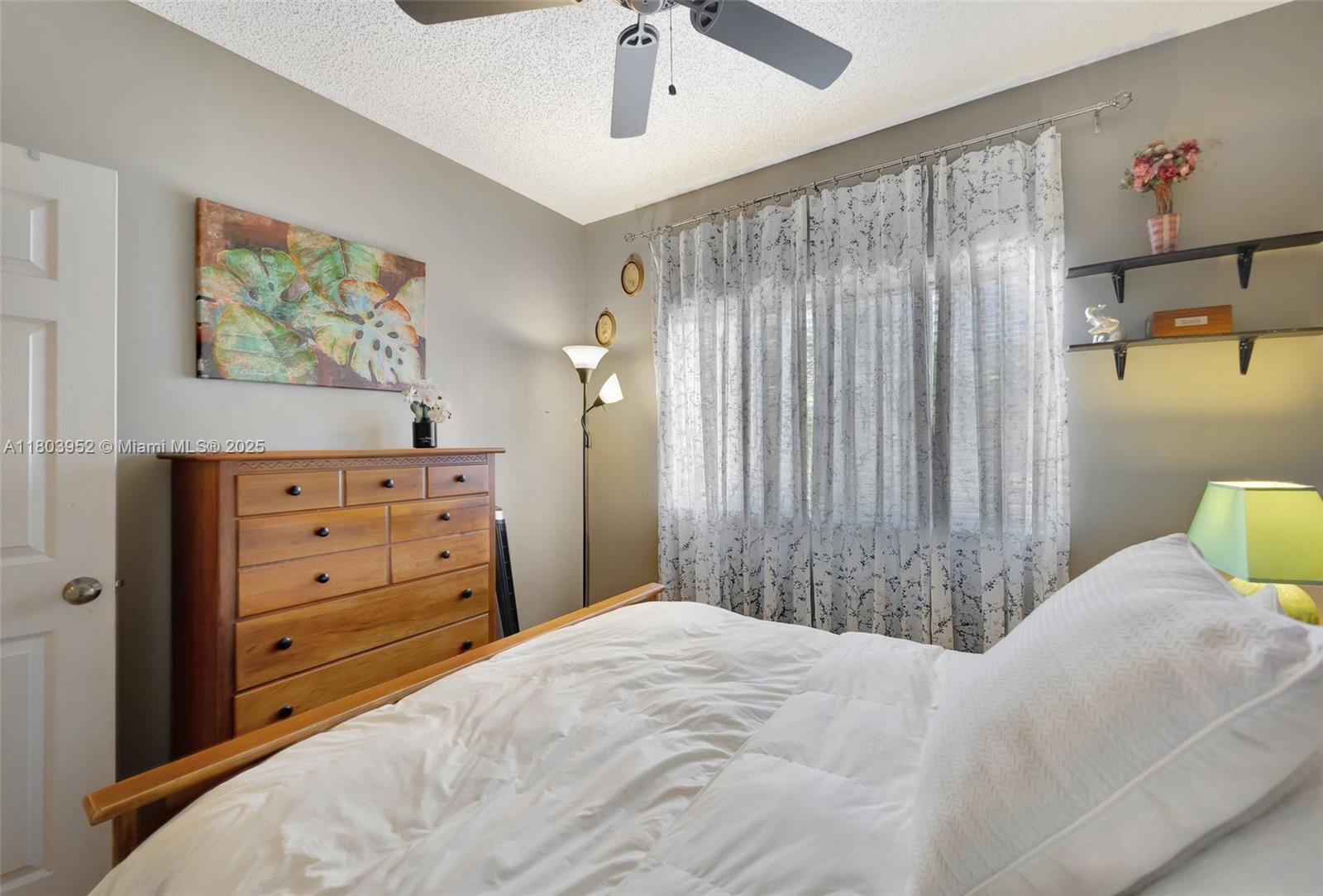 9053 Southwest 214th Street Cutler Bay, FL 33189 - Photo 31 of 53