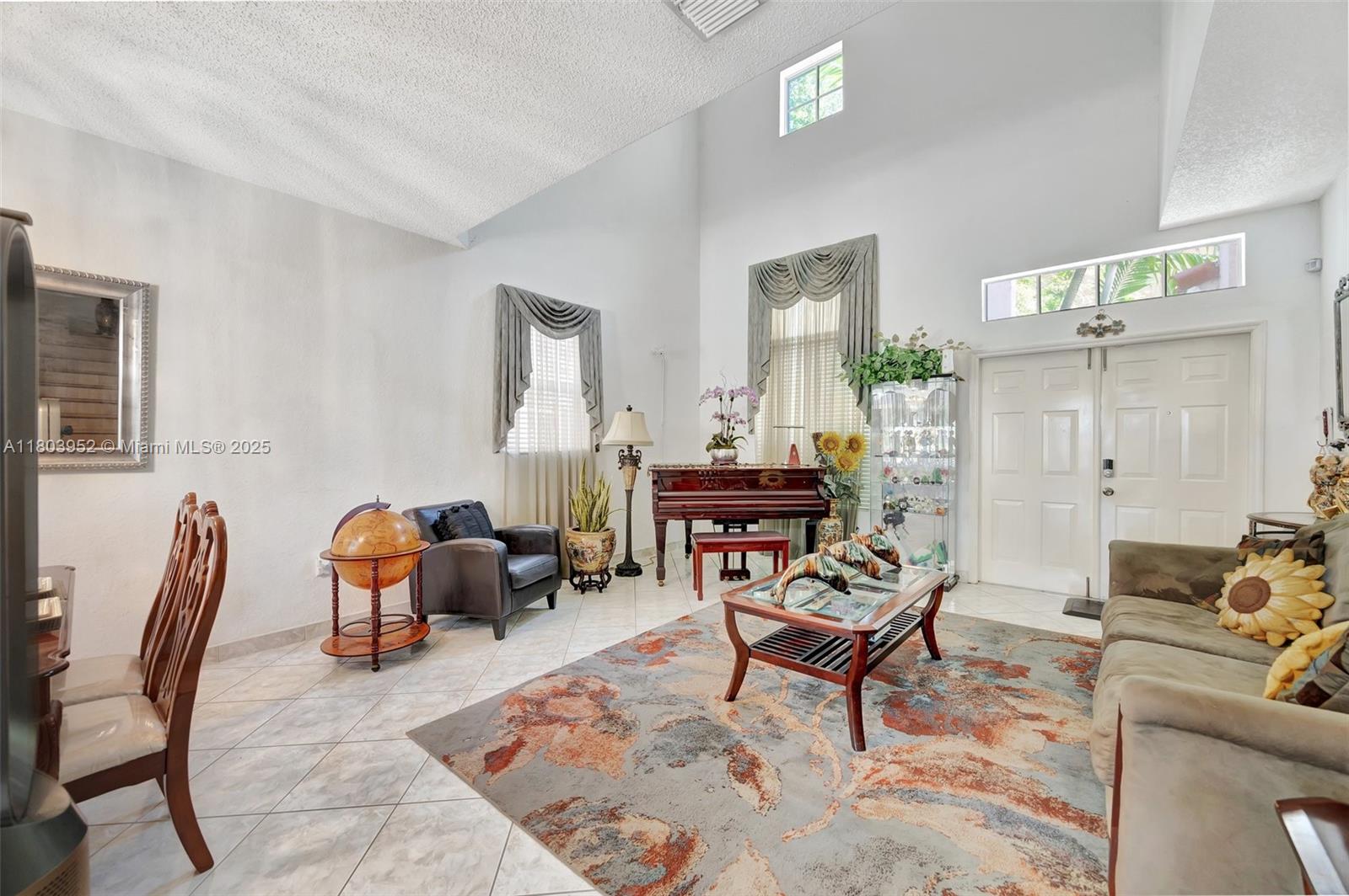 9053 Southwest 214th Street Cutler Bay, FL 33189 - Photo 4 of 53