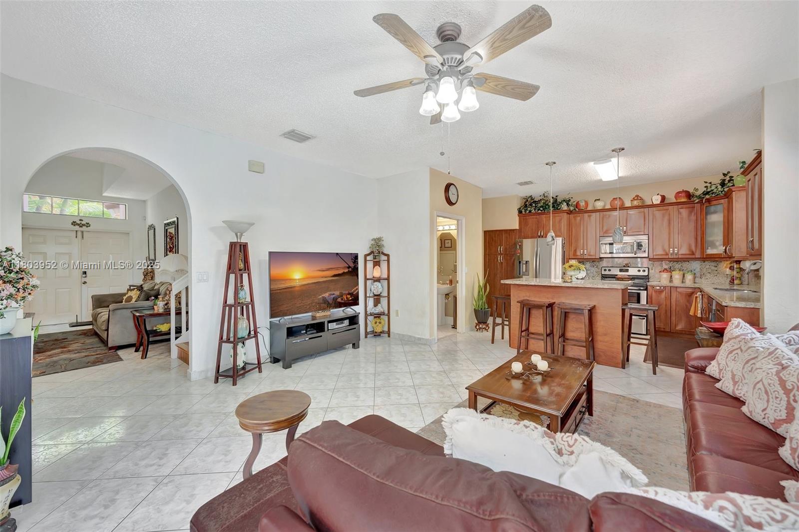 9053 Southwest 214th Street Cutler Bay, FL 33189 - Photo 10 of 53