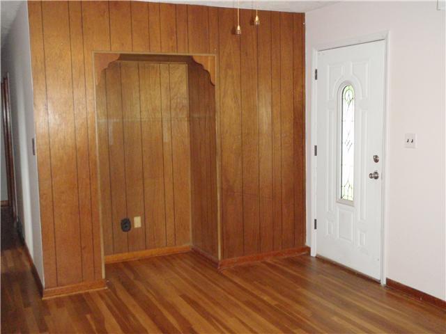 2285 East Howard Road Obetz, OH 43207 - Photo 4 of 25 Gallery Image 4