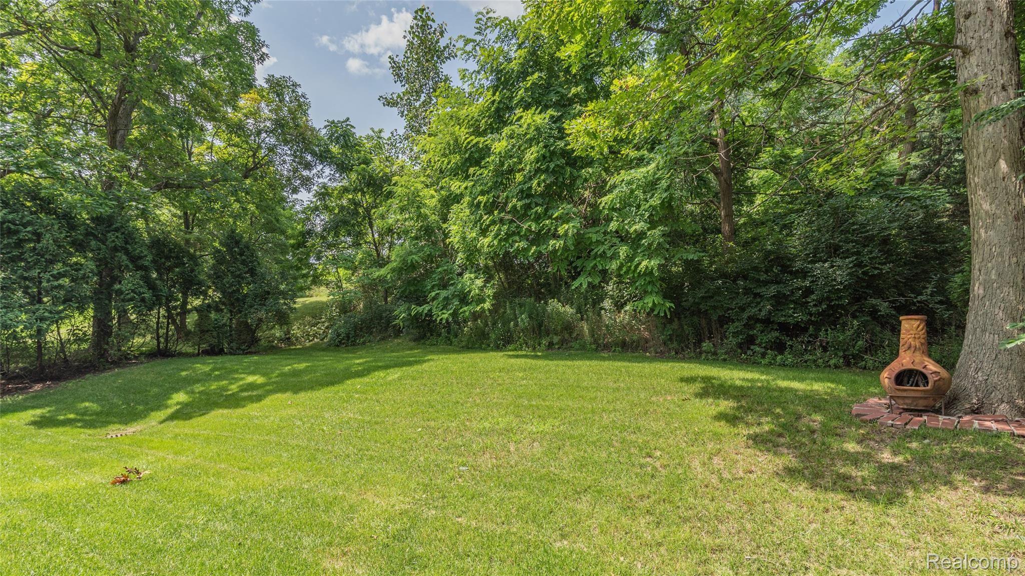 2110 Avon Lake Lane Rochester, MI 48307 - Photo 29 of 36 029_011_57.jpg