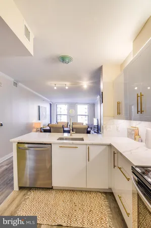 $2,800 | 631 D Street Northwest, Unit 837, Washington, DC 20004