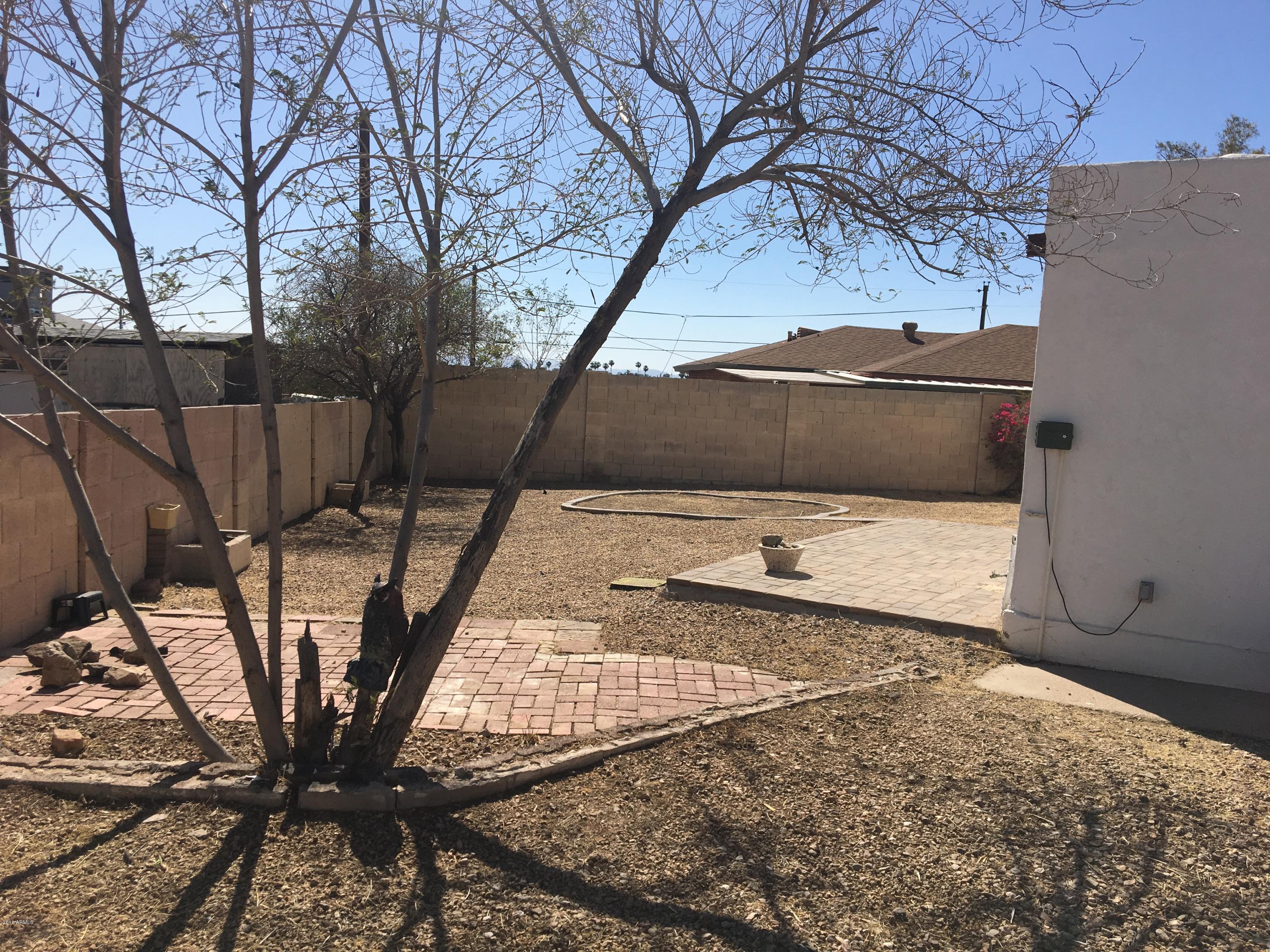1541 West Shangri-la Road Phoenix, AZ 85029 - Photo 29 of 30 IMG_8682