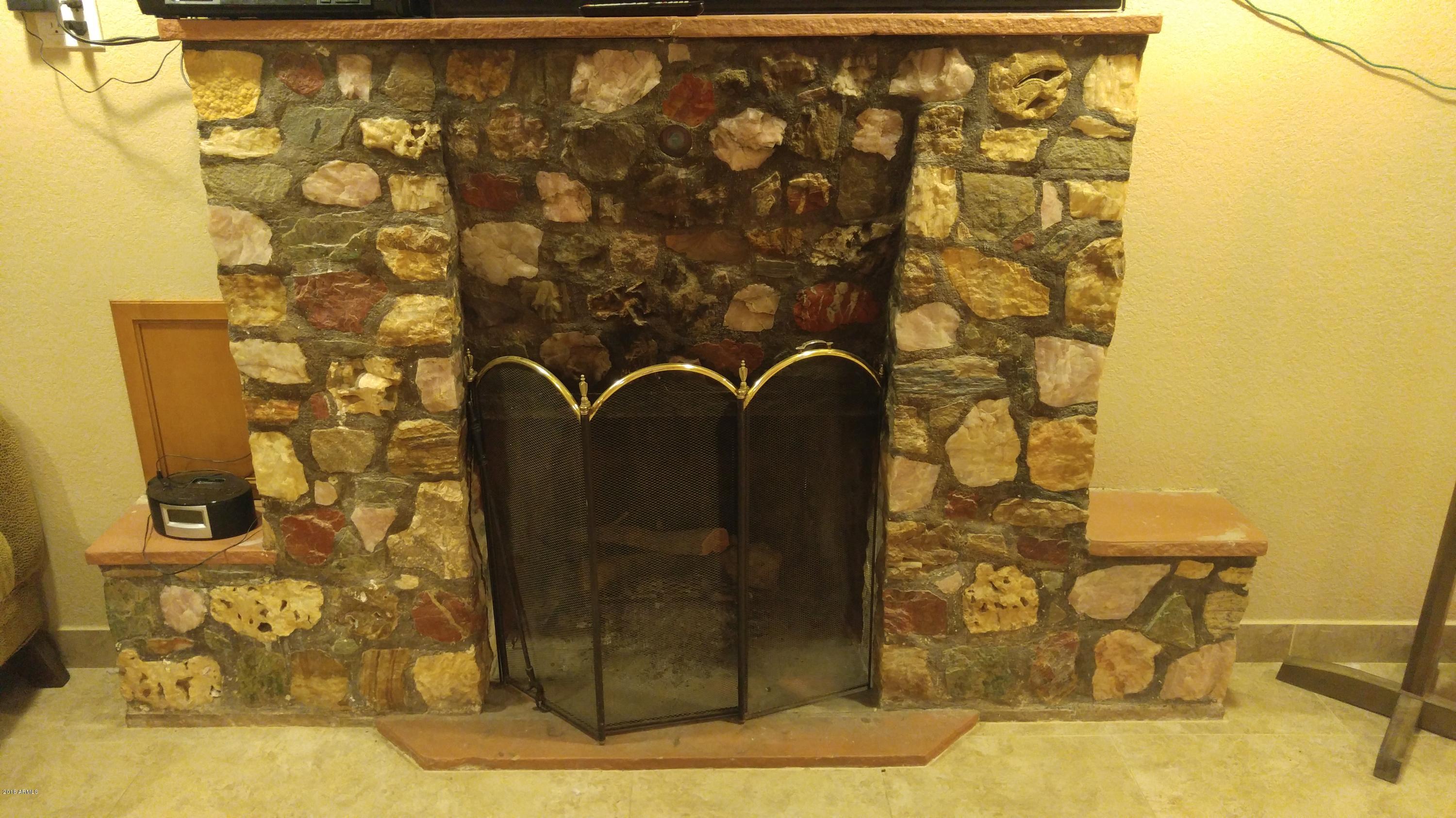 1541 West Shangri-la Road Phoenix, AZ 85029 - Photo 7 of 30 Fireplace