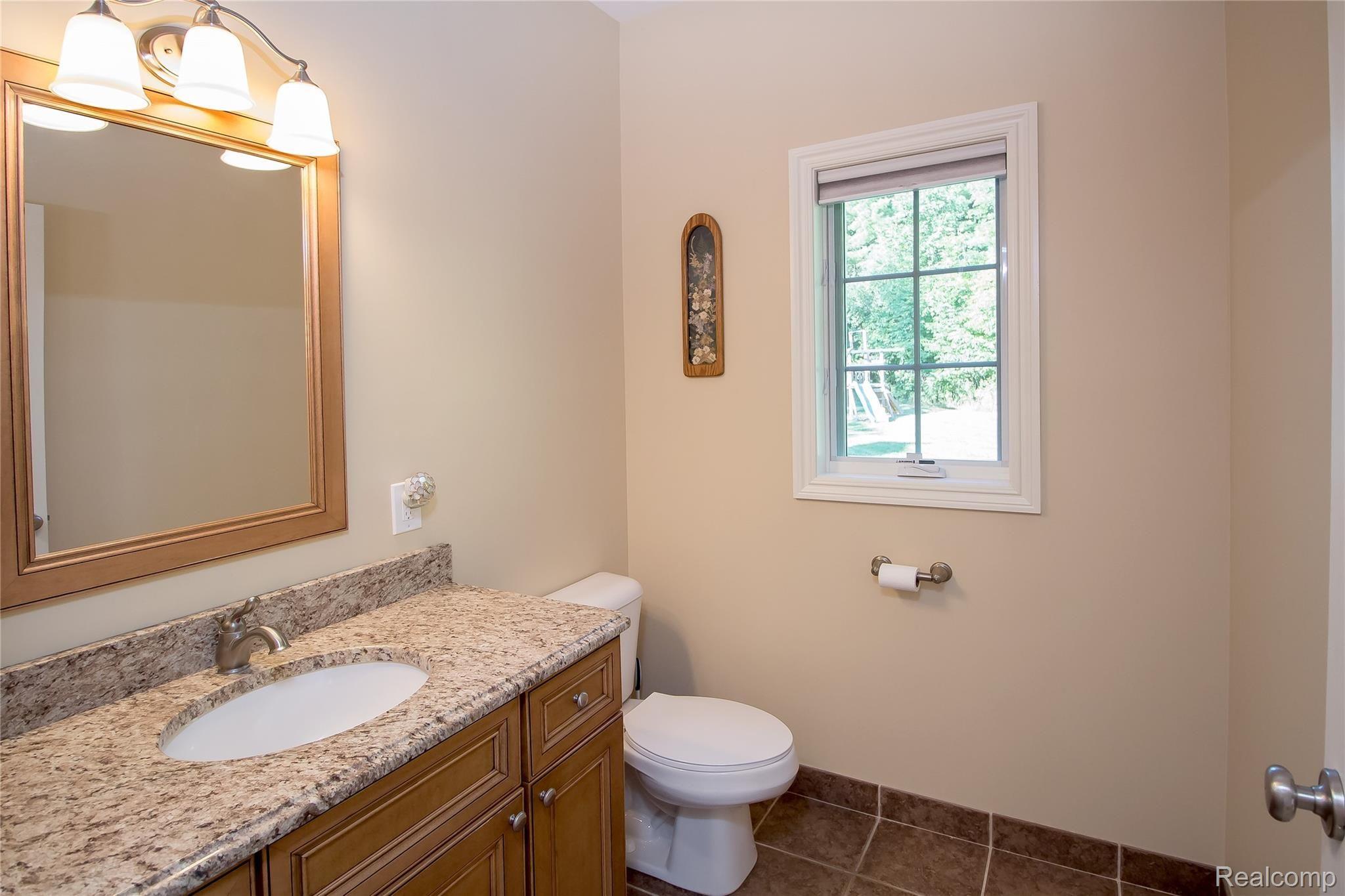 3003 Brophy Road Howell, MI 48855 - Photo 22 of 41 IMG_0049.jpg