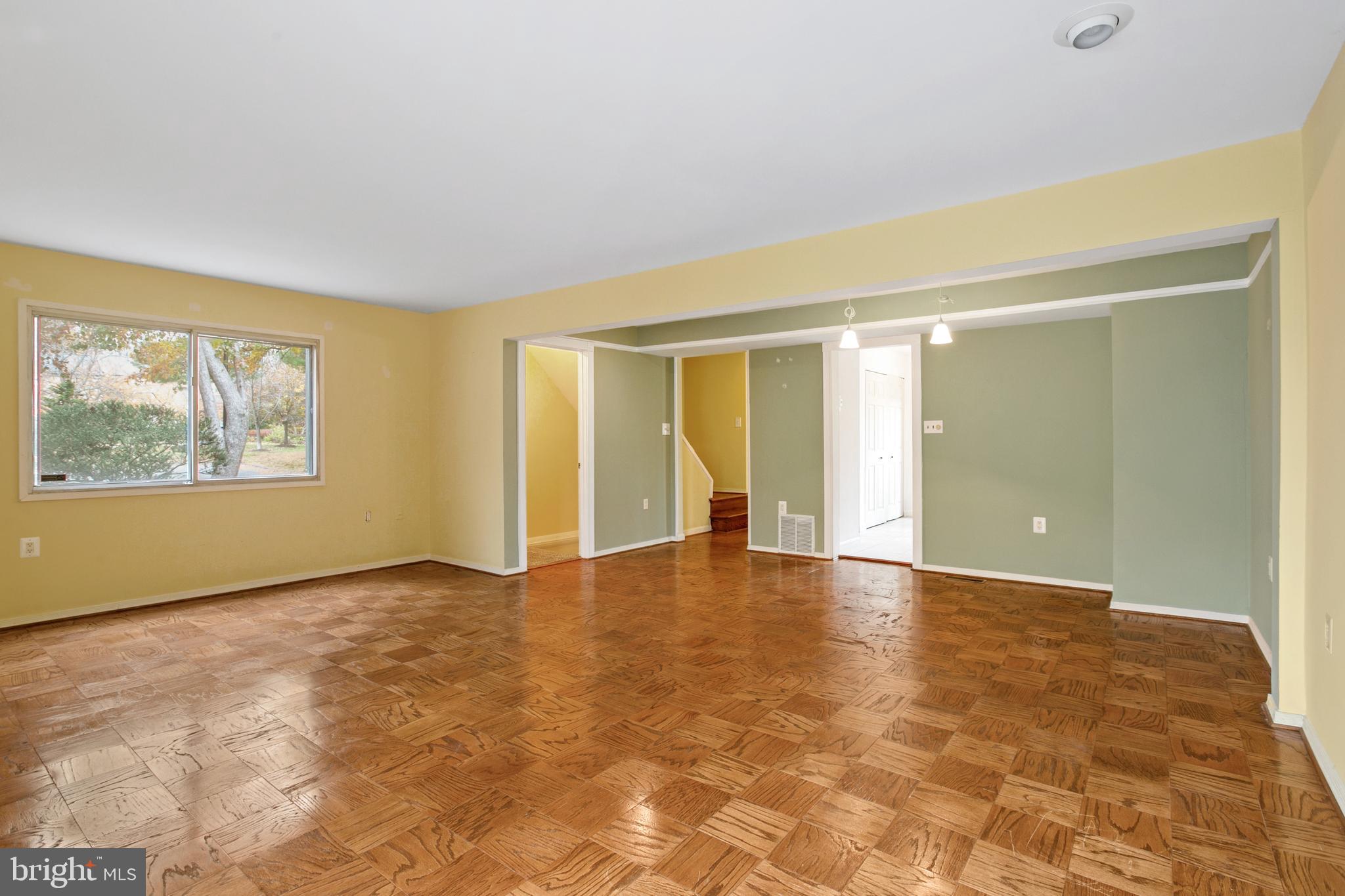 1955 Greenberry Road Baltimore, MD 21209 - Photo 14 of 38 Gallery Image 14