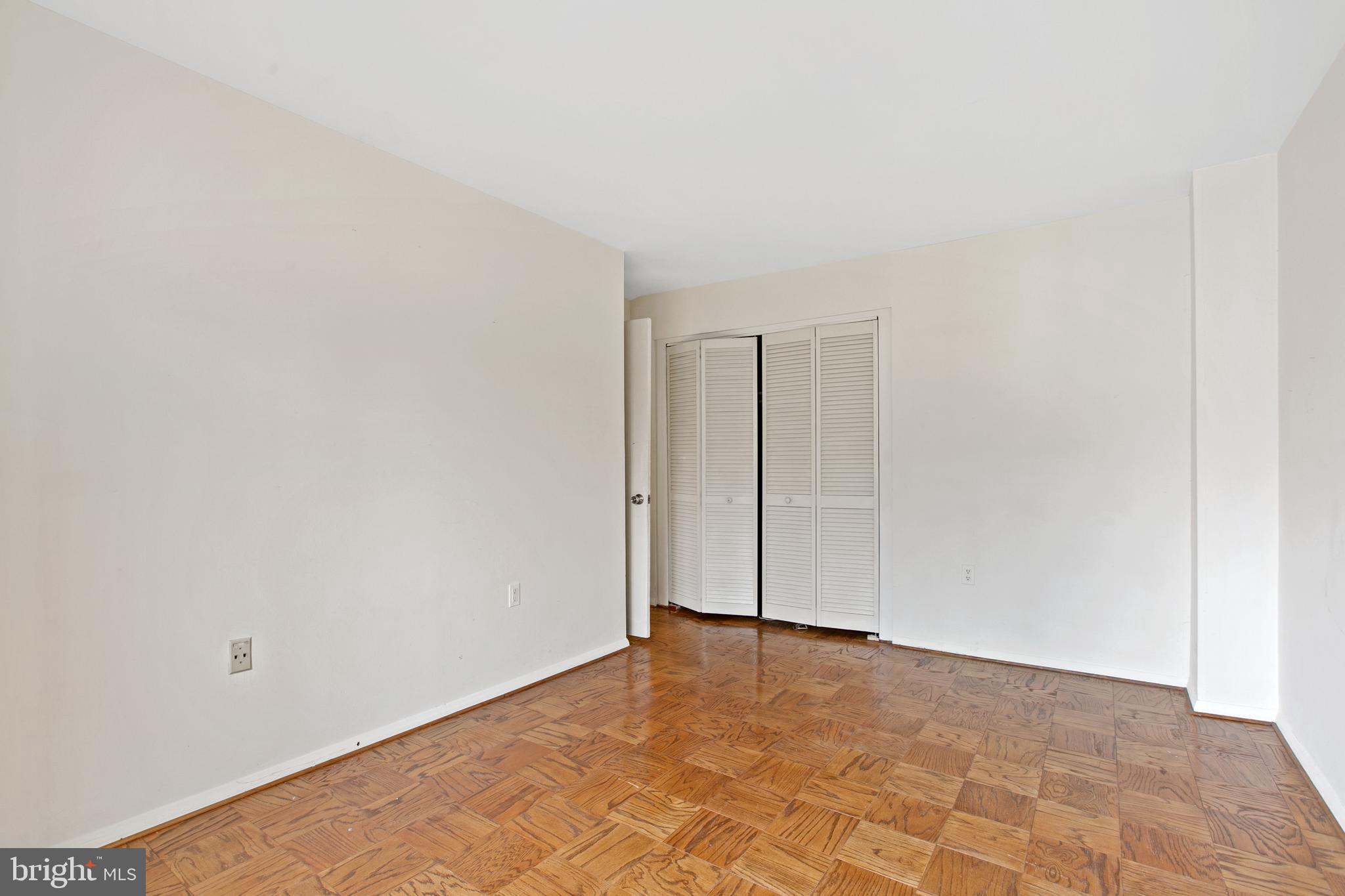 1955 Greenberry Road Baltimore, MD 21209 - Photo 21 of 38 Gallery Image 21