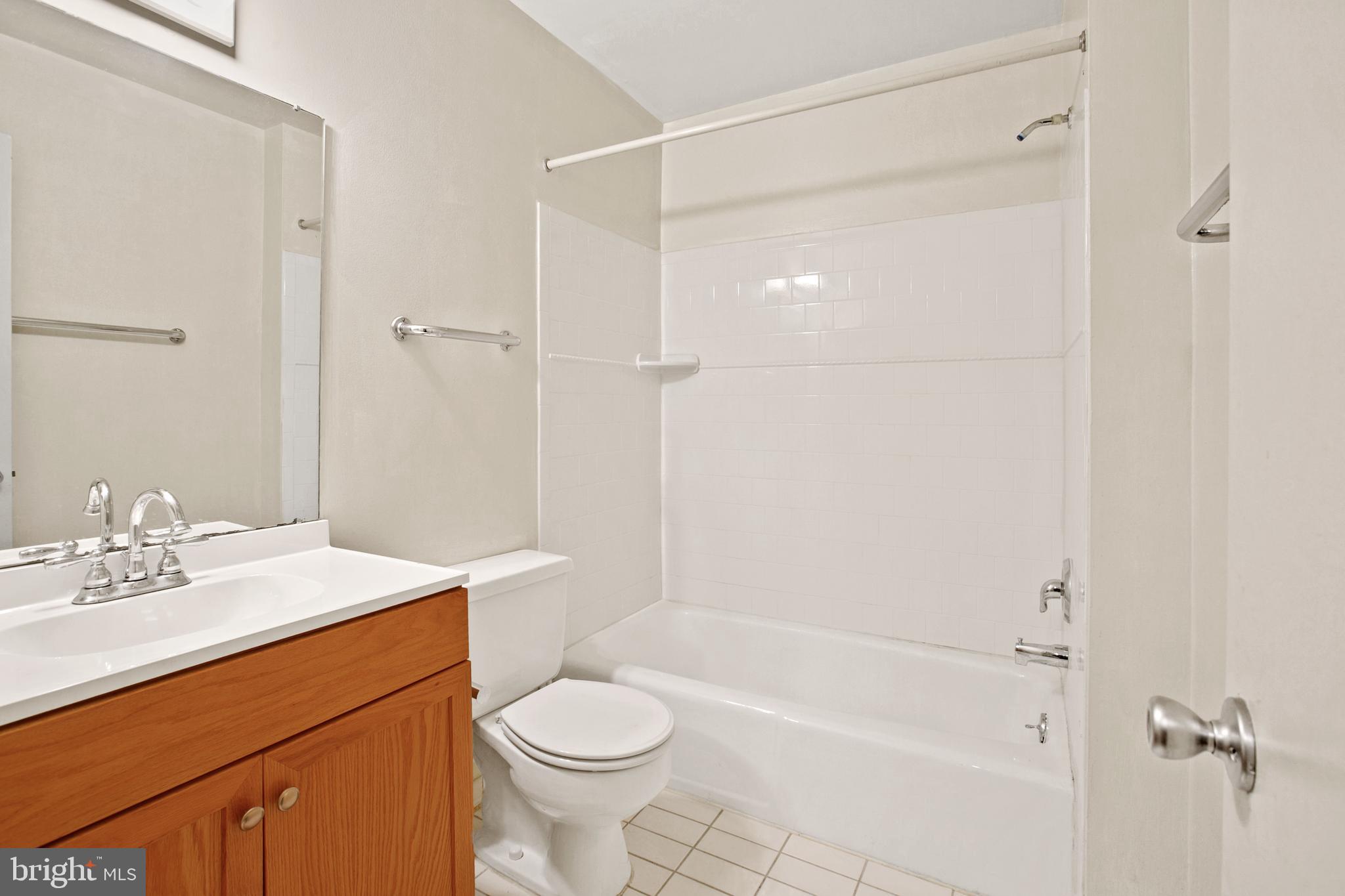 1955 Greenberry Road Baltimore, MD 21209 - Photo 22 of 38 Gallery Image 22