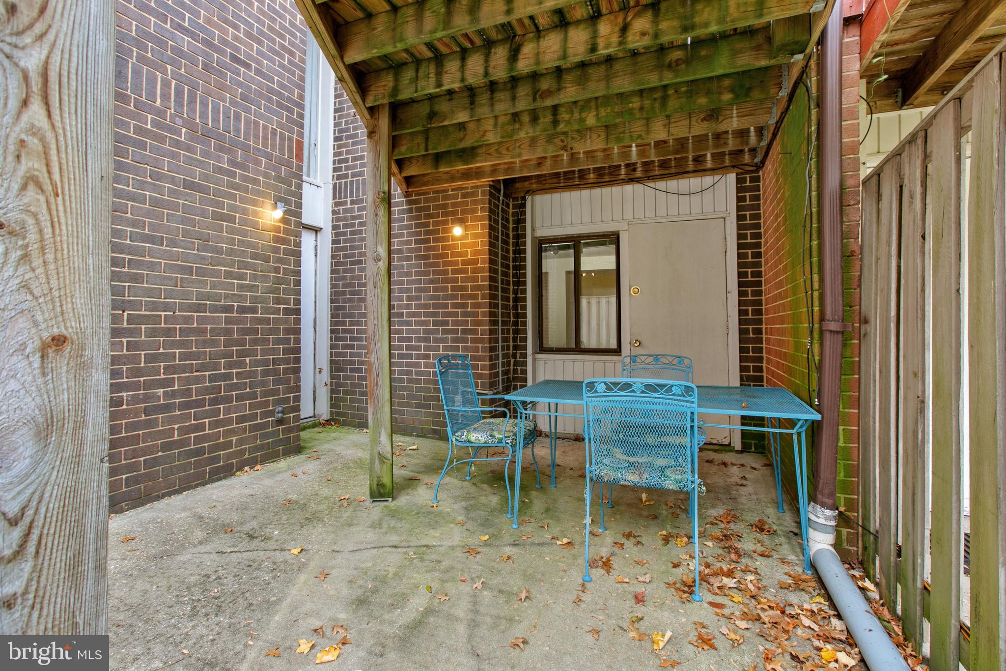 1955 Greenberry Road Baltimore, MD 21209 - Photo 35 of 38 Gallery Image 35